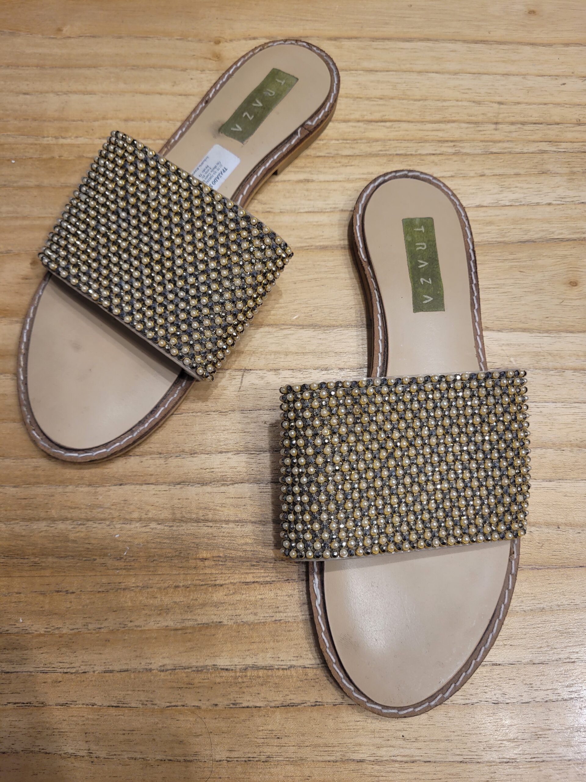 SANDALIAS CHATAS