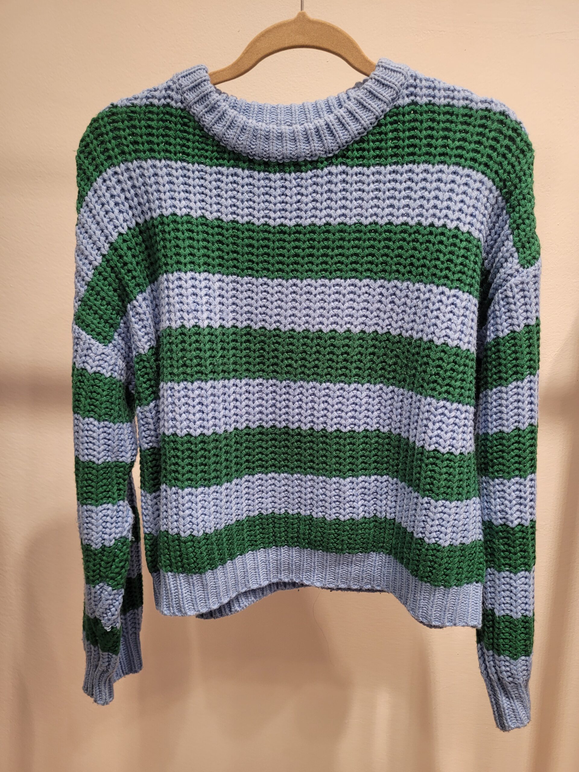 SWEATER FOREVER 21