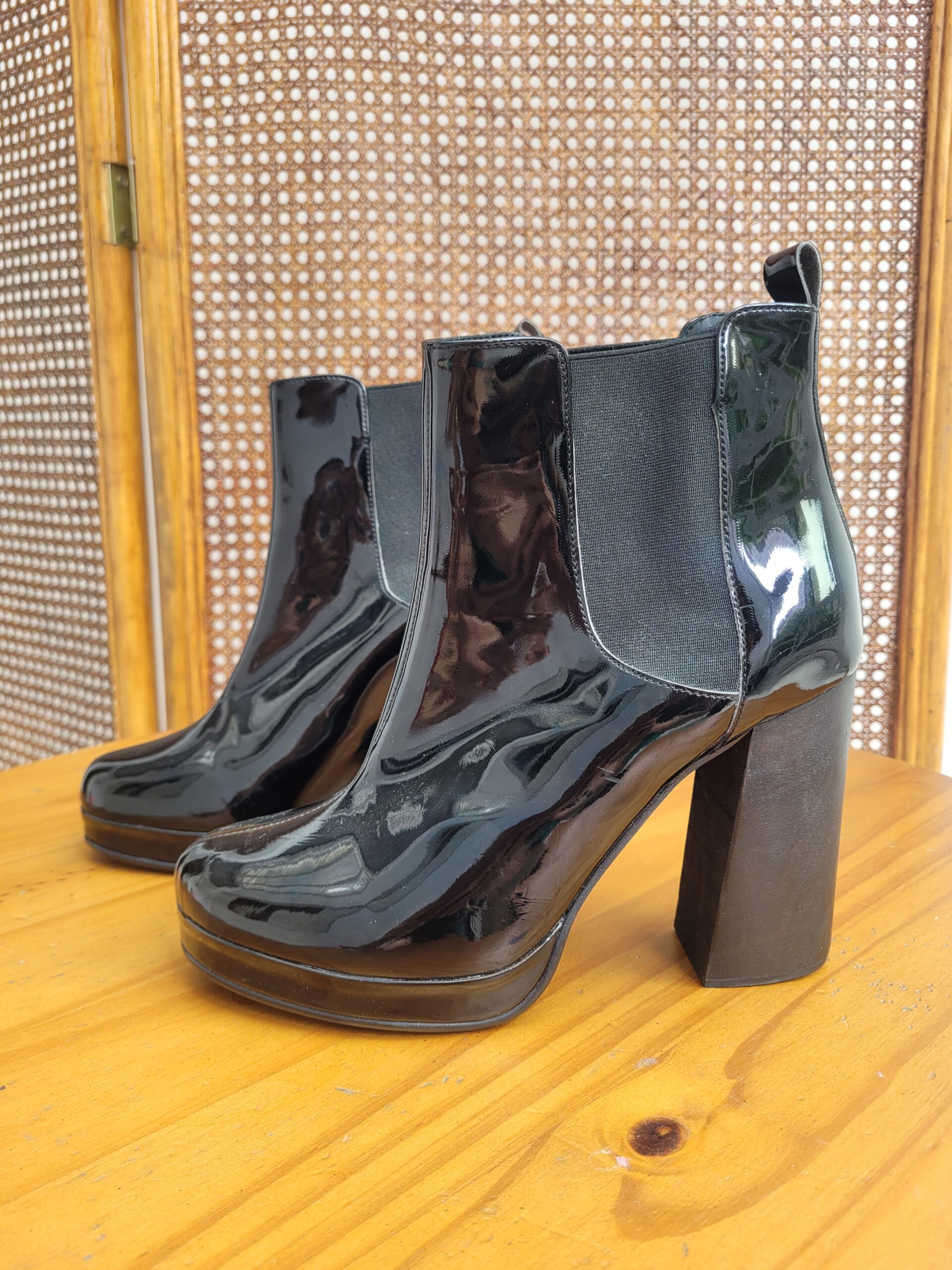 BOTAS MARKOVA